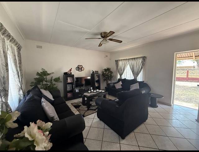 3 BEDROOM HOUSE FOR SALE IN VANDERBIJLPARK CW 6